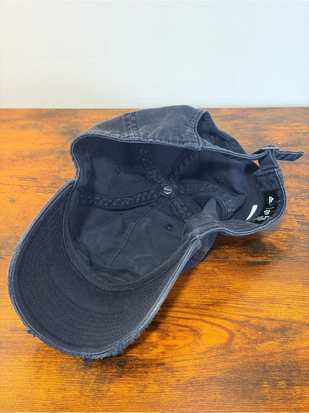 Nike Men's Washed Black Cotton Baseball Cap with Embroidered Logo